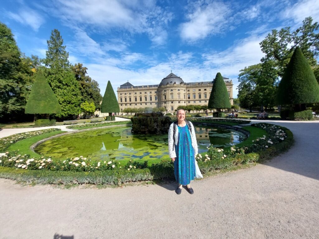 Gundula im Hofgarten der Residenz